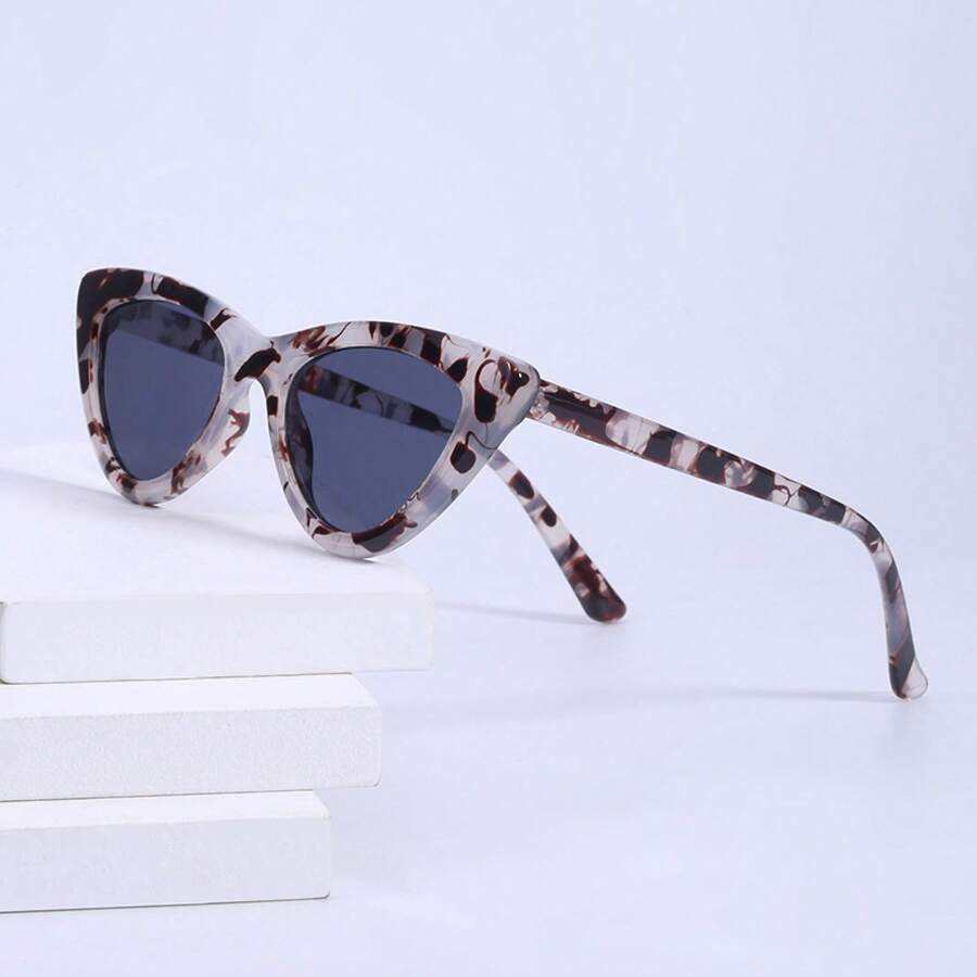 Modne okulary w kształcie koci – Sunglasses Cat Eye recenzja i cena